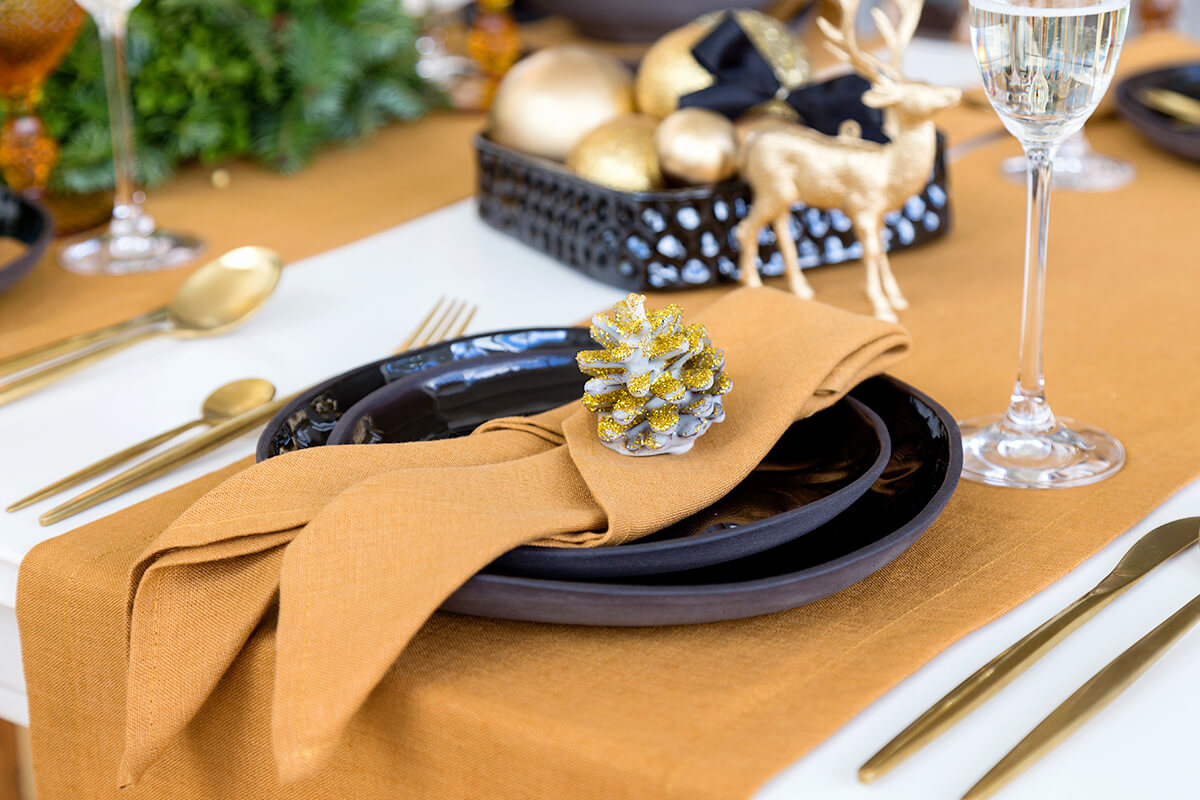 elegant table linens on dinning table